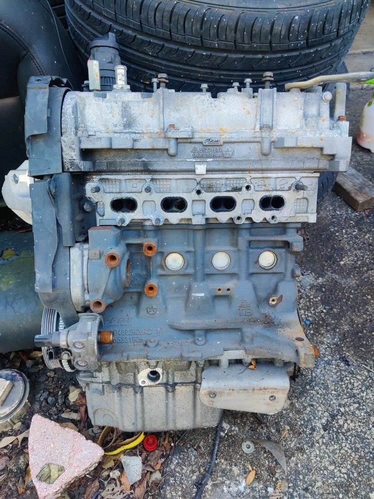 2013 Dodge Dart , Fiat 500 Engine oil pan