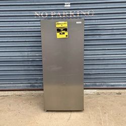 7.1 cu. ft. Manual Defrost Convertible Upright Freezer in Stainless Steel Look, Garage Ready