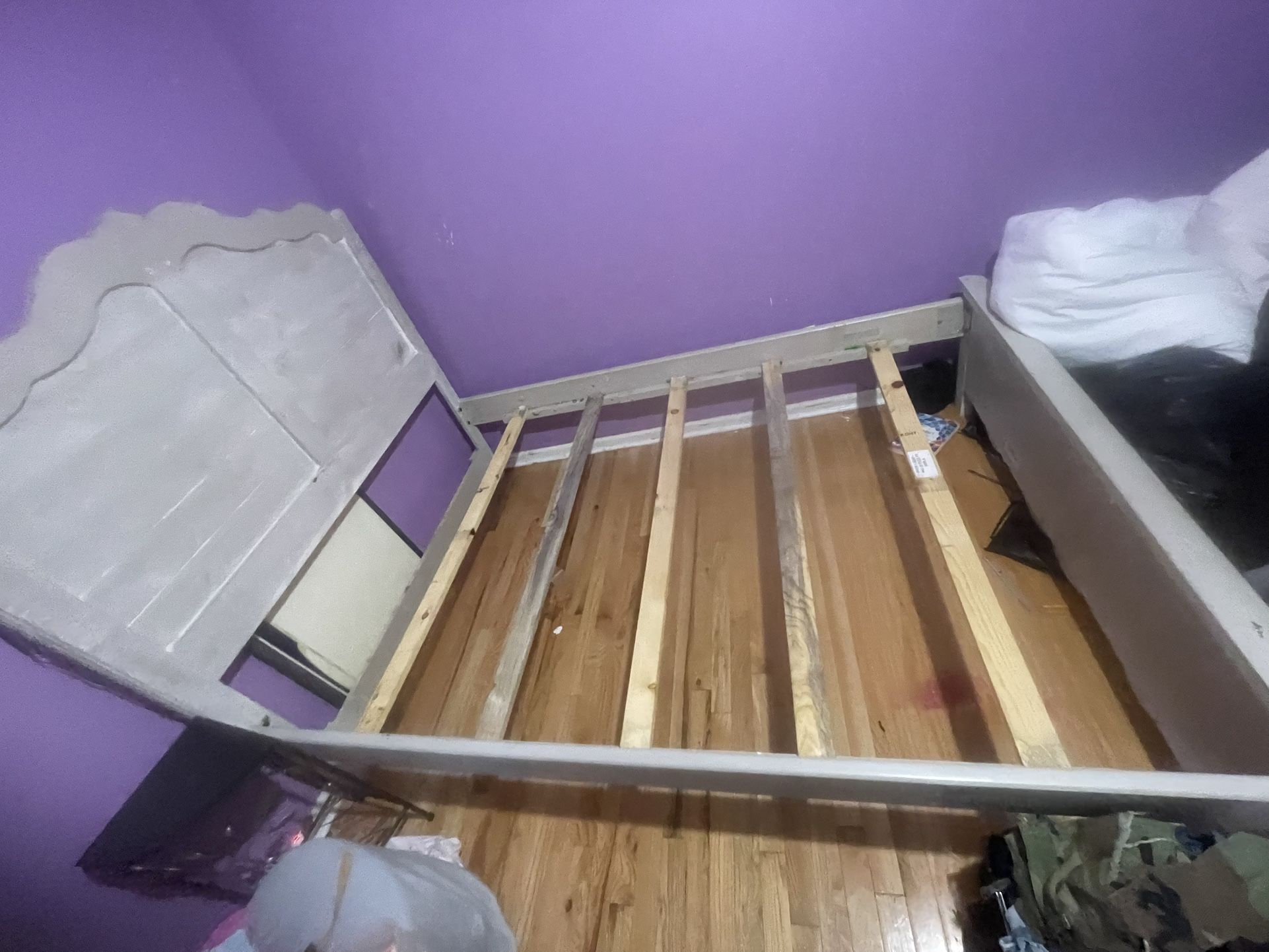 Full Size Bed Frame w/ Mattress – Cute, Sturdy, & Budget-Friendly!