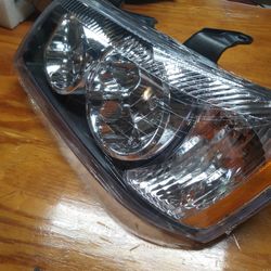 Toyota Highlander Headlights (Pair) - NIB 2002 $75