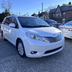 2011 Toyota Sienna Limited - 125k Mile