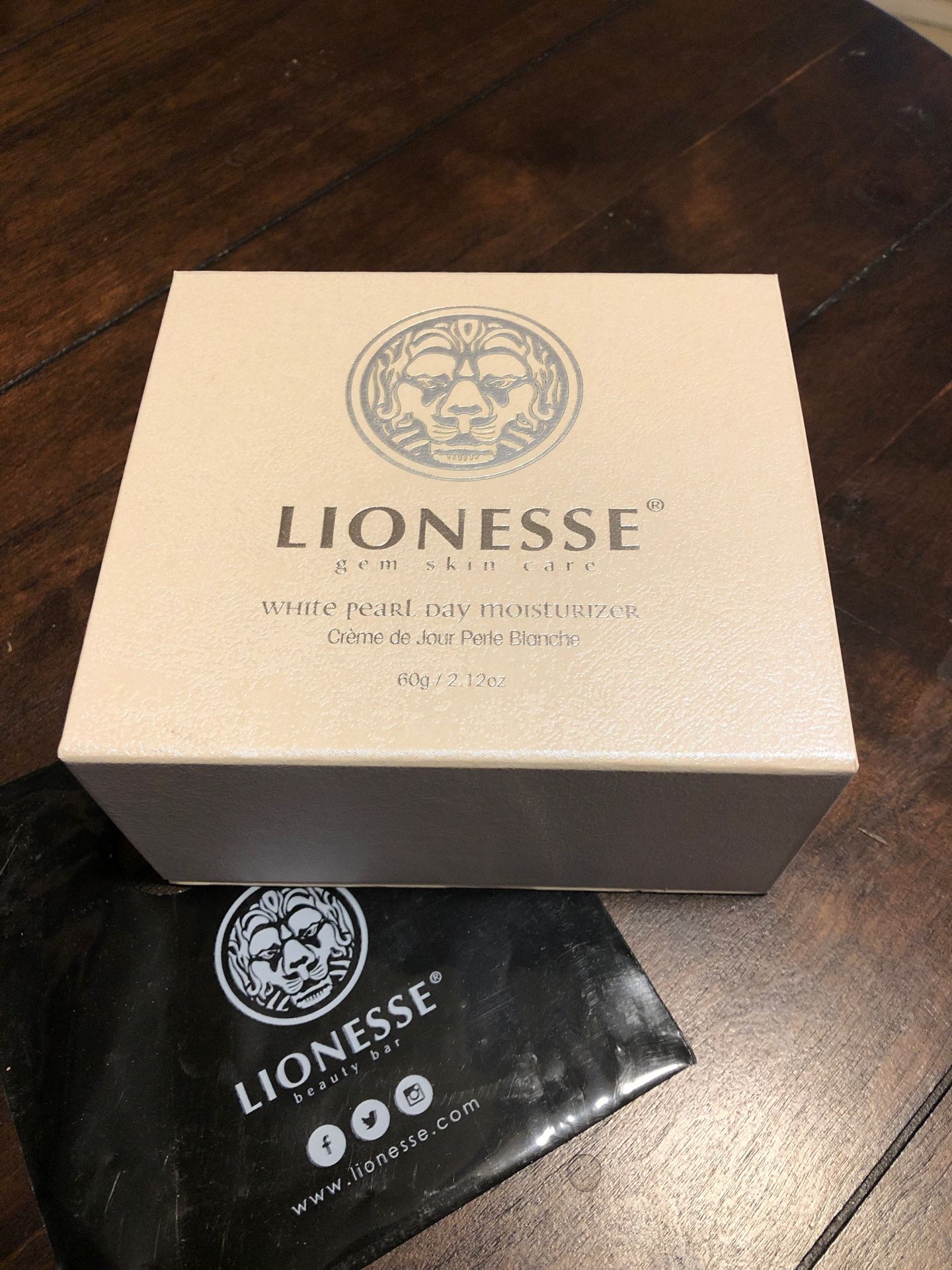 Lionesses gem skin care White pearl day moisturizer