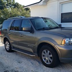 2004 Lincoln Navigator