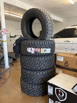 35/12.50/20 nitto ridge grapplers 