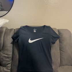 Women’s Nike T-Shirt Size Small