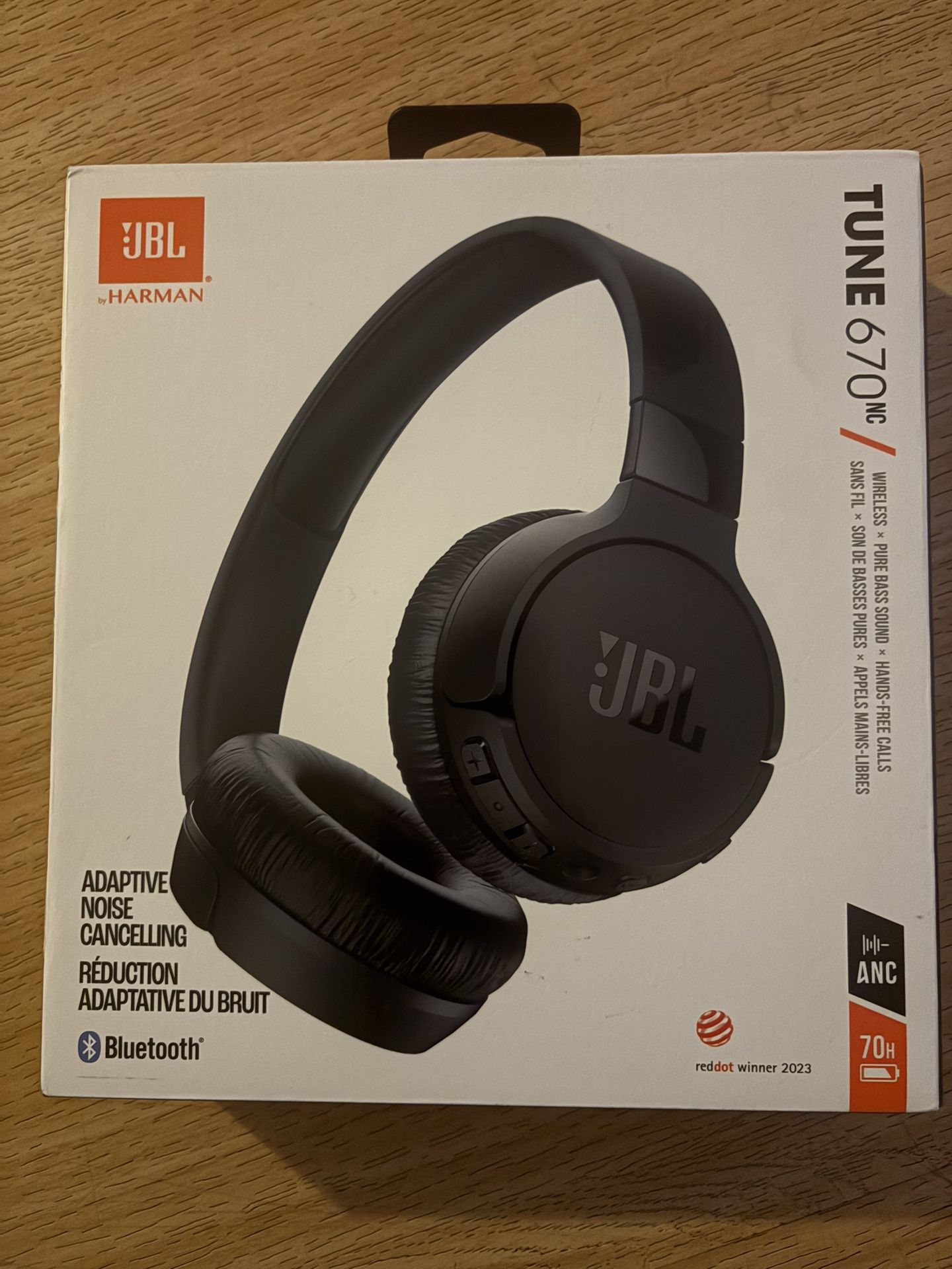 JBL Tune 670 Nc . Headphones