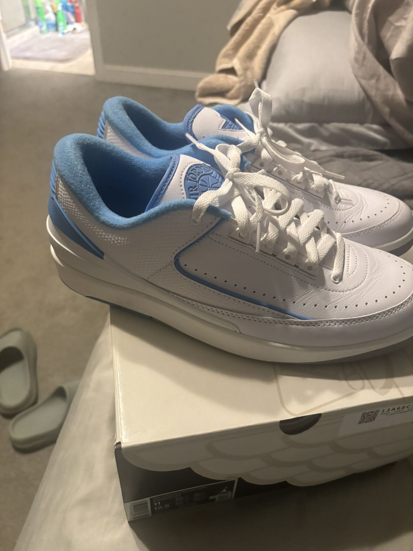 Jordan 2 Low UNC