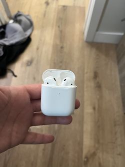 Apple AirPods