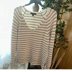 Banana Republic Ivory and Blue Knit Sweater 