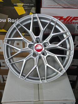 19x8.5/19x9.5 NEW STAGGERED RIMS. MST MT02.