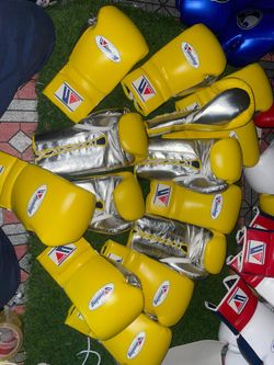 14  Oz Boxing  Gloves  With  Free  Hand  Wraps