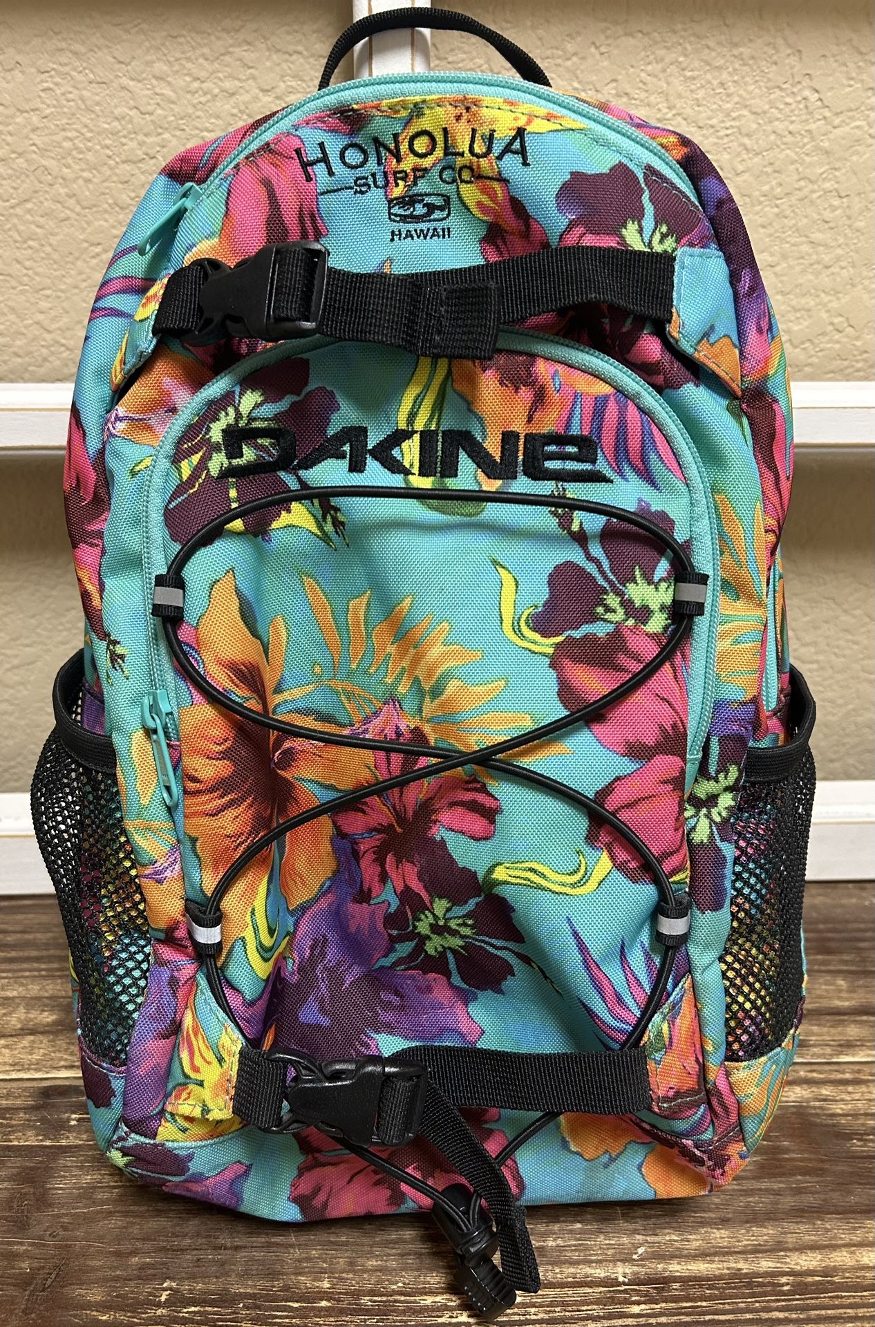 Honolulu Surf Company Backpack - Like New!