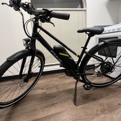 Fuji Conductor 2.1 E-bike 