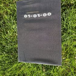 01 - 01 - 00 Notebook With Black Squishy Stars