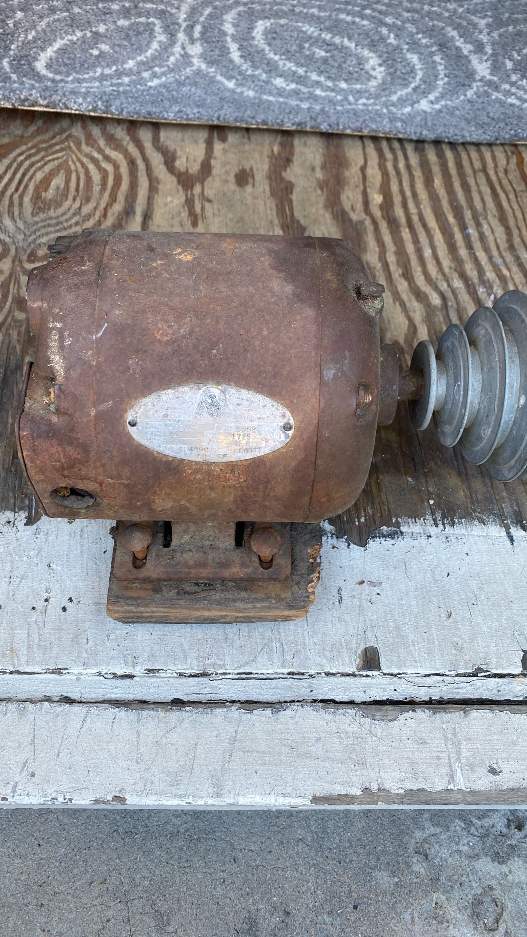 Vintage C479XC HP: 1/4 Volts: 115 Amps: 3.8 RPM: 1725