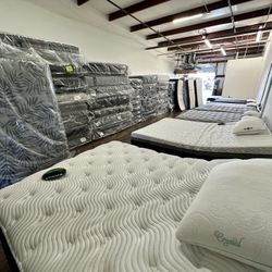 Queen Mattress Event Happening Now!