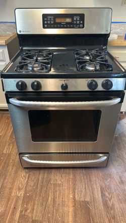 Used GE XL44 Gas Stove Used For Sale