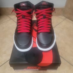 Jordan 1 High Black Satin Gym Red Size 11 Men