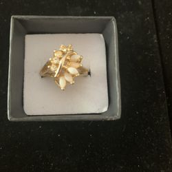 Vintage Opal & Clear Stone Gold Tone Ring - size 5.5