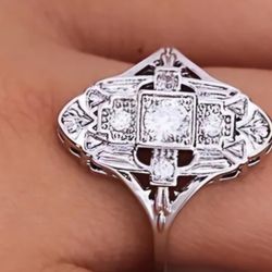 ANTIQUE VINTAGE LOOK NEW  CZ FOREVER WEAR STAINLESS STEEL NEW SIZE 7 BLING