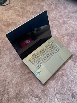 ASUS ROG Zephyrus G16 (2024) – Intel Core Ultra 9, RTX 4070, 1TB SSD – Works Great on External Monitor (Damaged Built-in Screen)