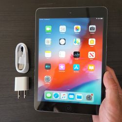 Apple iPad Mini 2 - Wifi - Like New 
