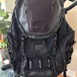 Oakley Kitchen Sink Backpack