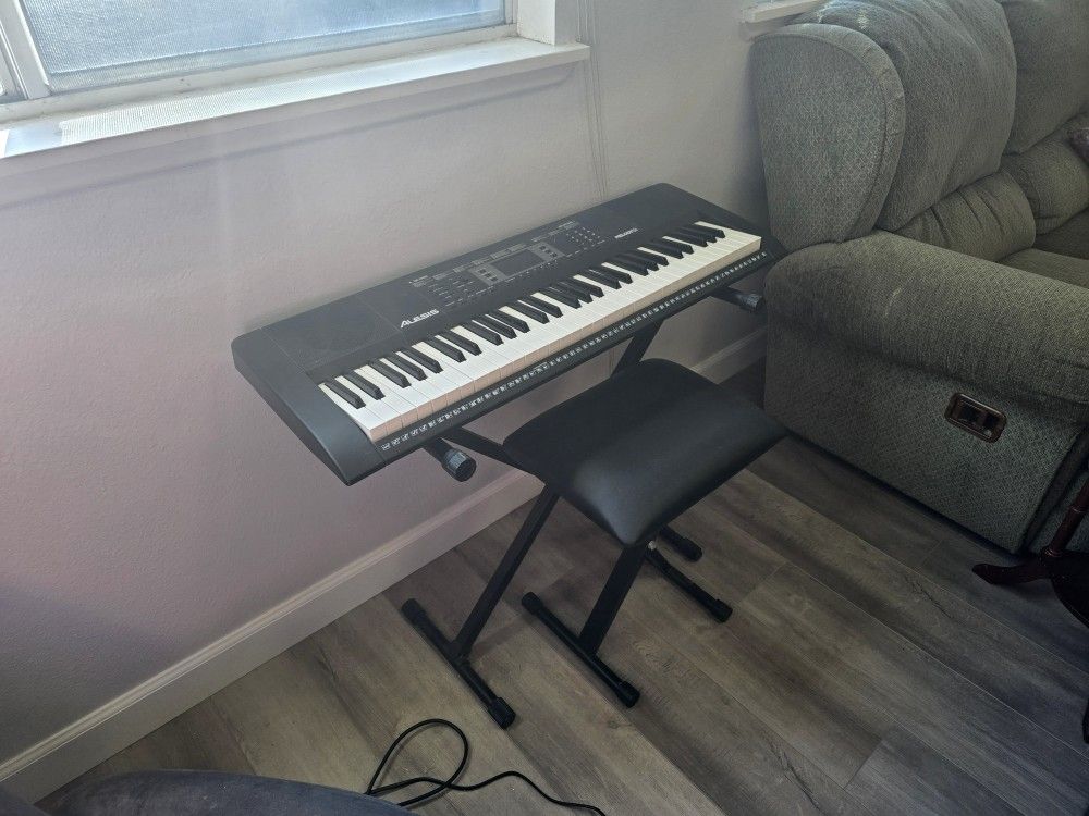 Alesis Melody61 Portable Piano with Stand and Seat
