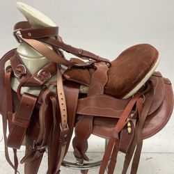 Nueva Montura Charra De Cuero Con Fuste Amplio