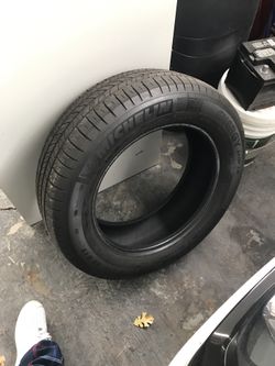 P215/ 65R17 Michelin tire for sale