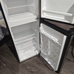4 Ft Mini Fridge Freezer