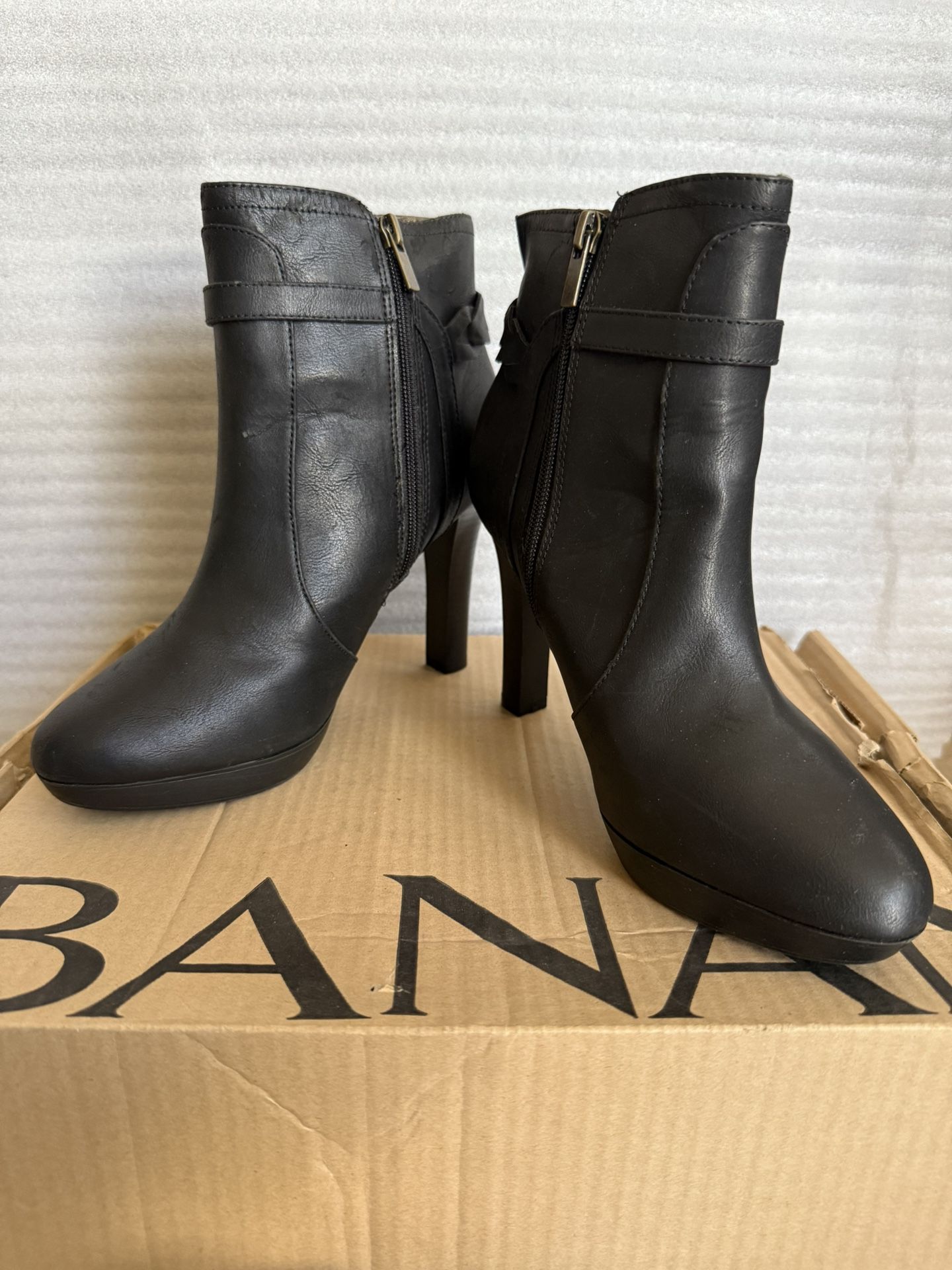 Shoe : Banana Republic