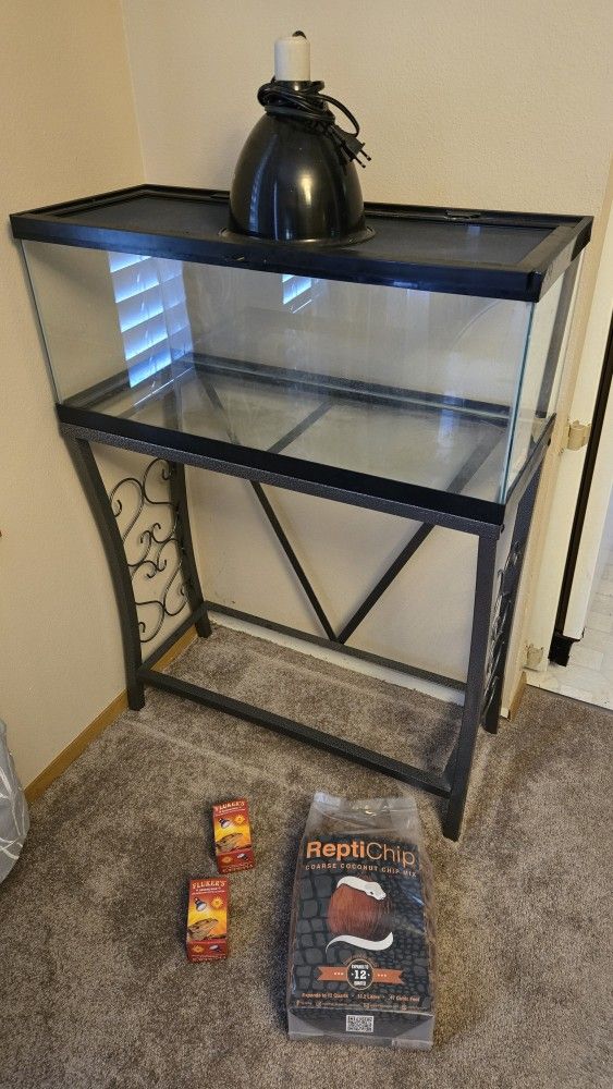 Reptile / Critter Tank W/ Stand & Accessories