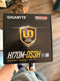 Gigabyte H170M-DS3H Ultra Durable Motherboard – LGA1151, DDR4, Micro ATX