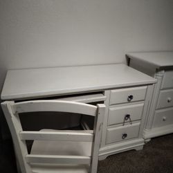 DESK N  DRESSER