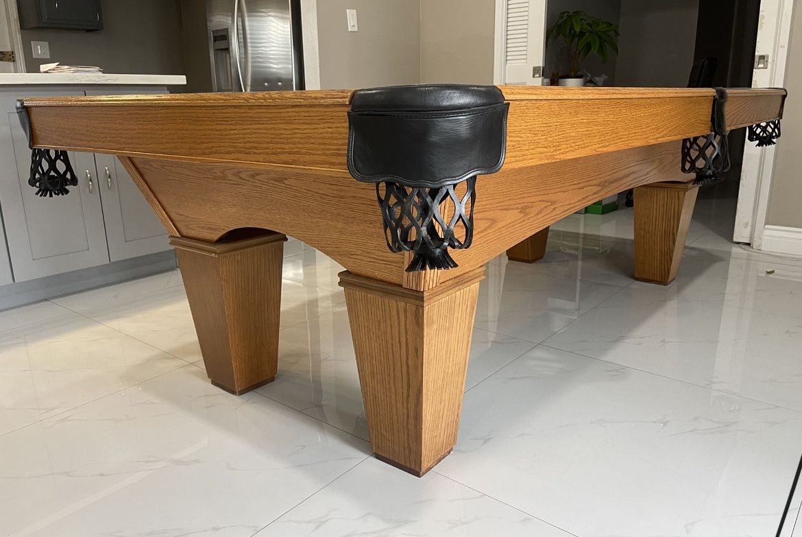 Pool Table ( Free Delivery & Set Up )