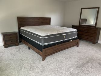 Limited Stock!!! Brand New 4 Piece Queen / King Bedroom Set!!