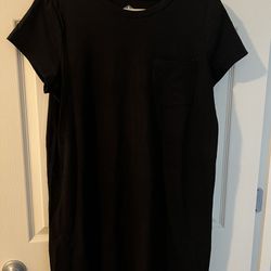 NWOT St. John's Bay Short Sleeve Tee Shirt Dress  Pocket large black   Shipped in a bag so no hangtag. Please see photos as they are large part of the