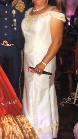 Vestido 👗 para acompañar a tu kinseañera