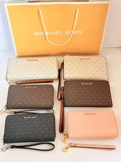 Michael Kors Wallet. Valentine’s Day Gift 🎁