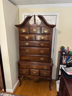 Dresser