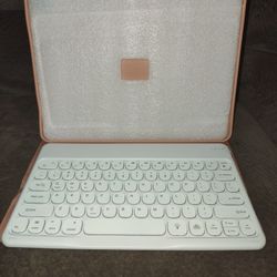 Magnetic Wireless Keyboard and Case for ipad Pro 11
