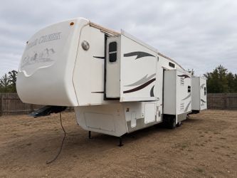 2006 cedar creek 5th wheel