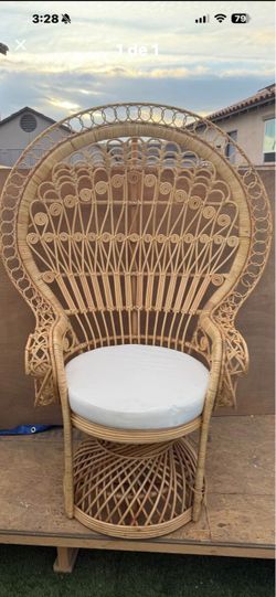 Rattan peacock chair