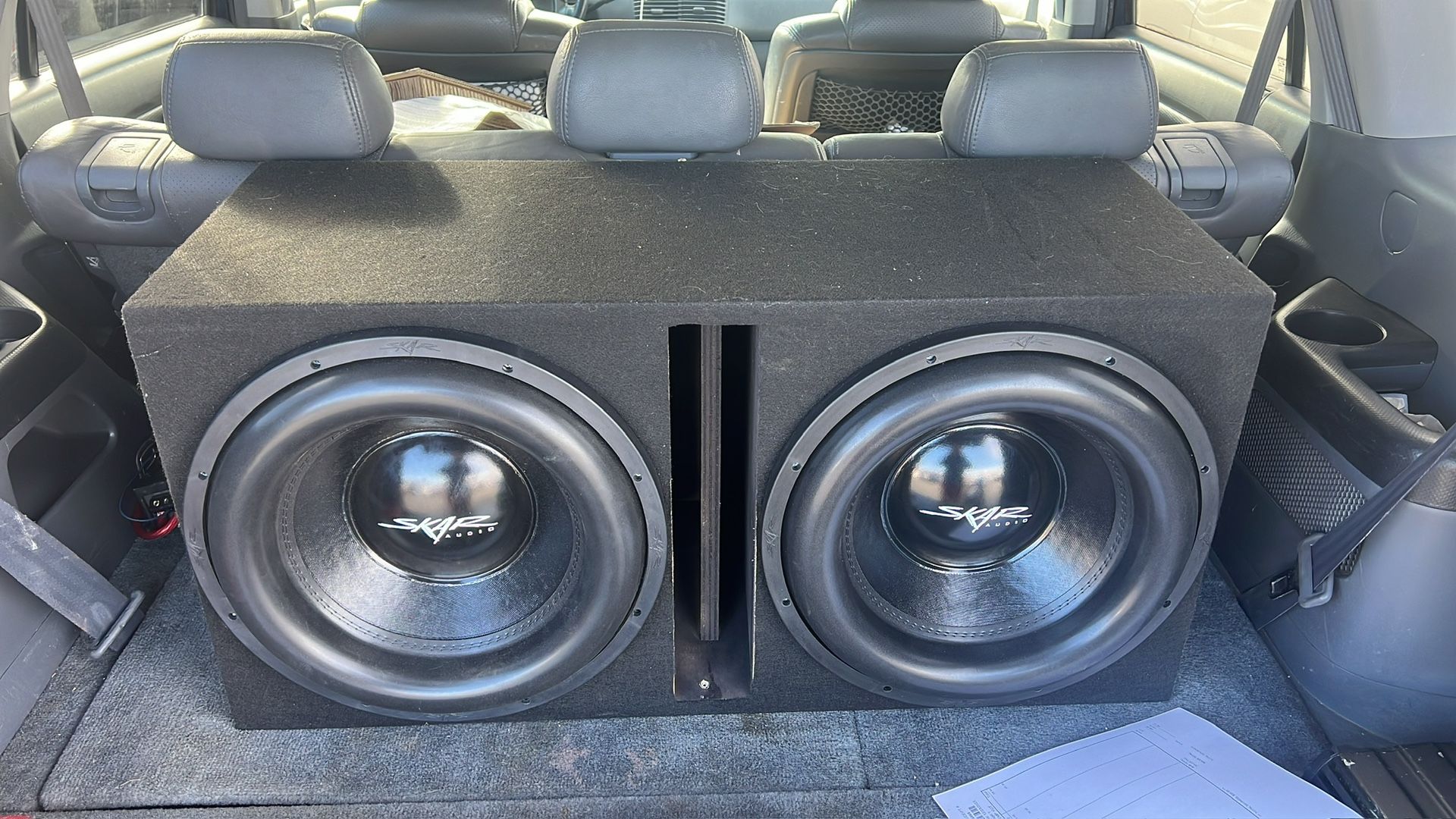 Two 15 inch skara subwoofers and amp 2000 w