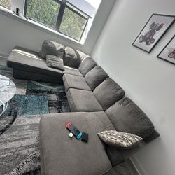 Sectional Couch 