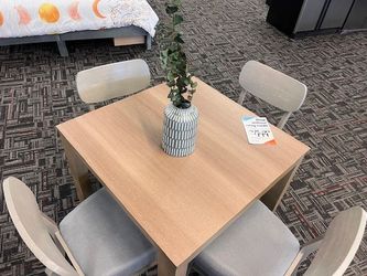 BLOW OUT SALE!! 5 PIECE DINING TABLE SET 