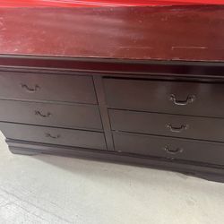 Dresser Set