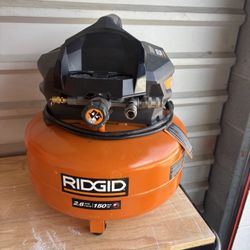 Rigid Air Compressor 6 Gallon 