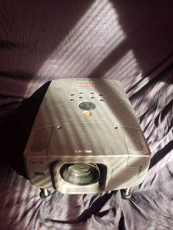 Projector Eiki Lc-xg200